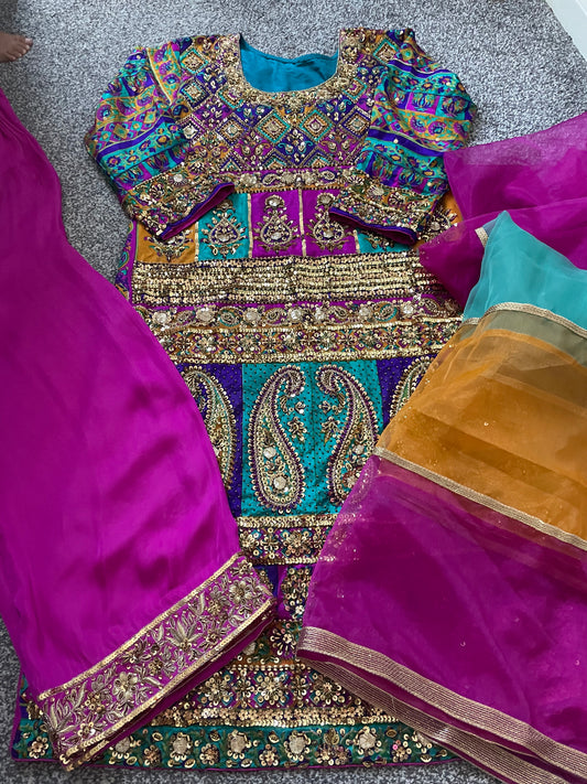 Multicoloured Mehndi