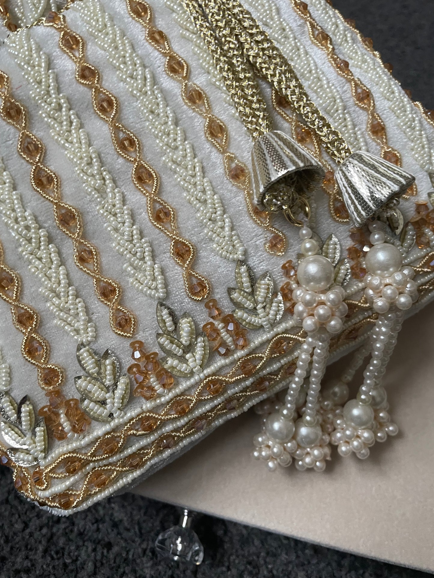 Amaya pouch