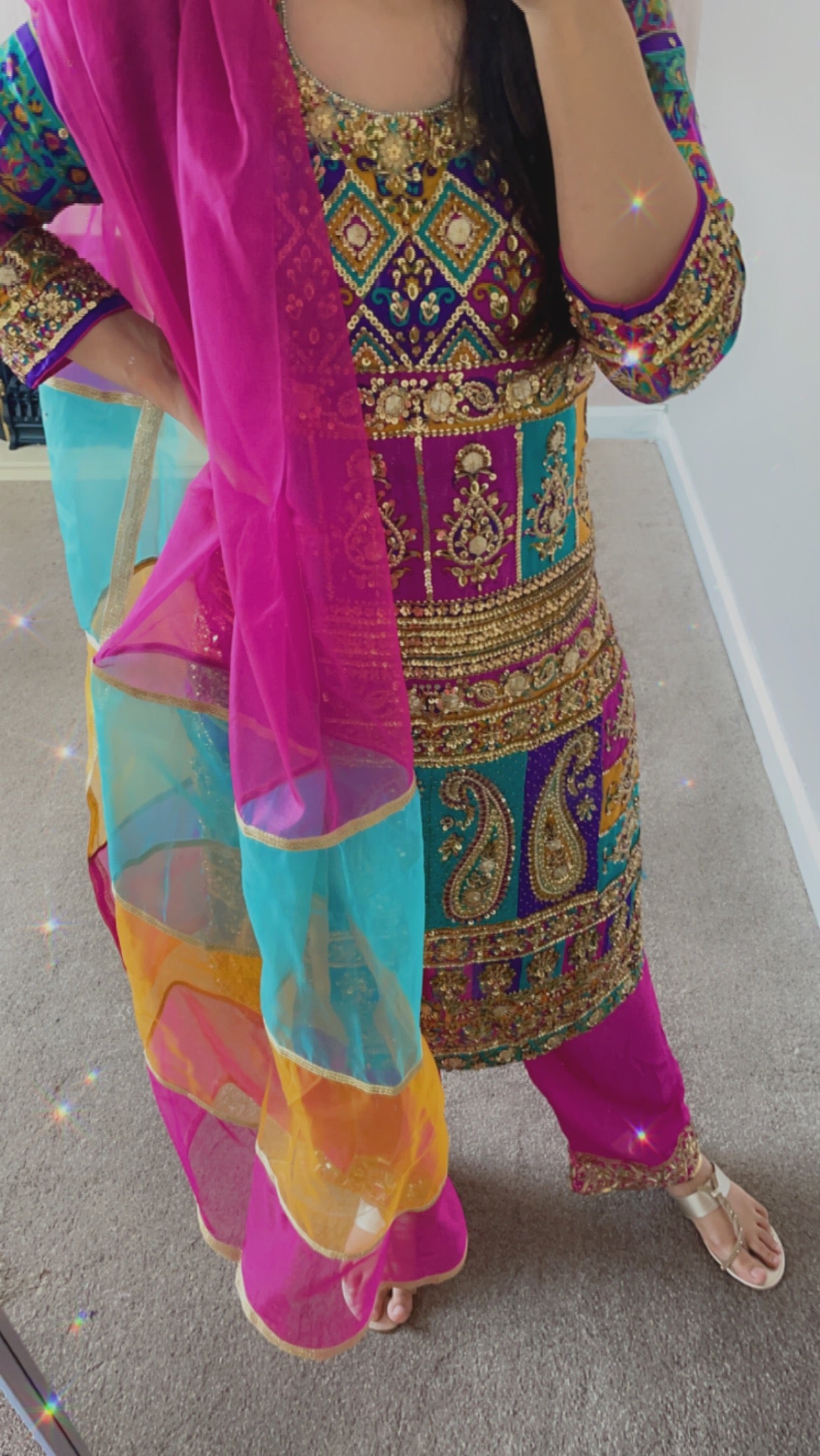 Multicoloured Mehndi