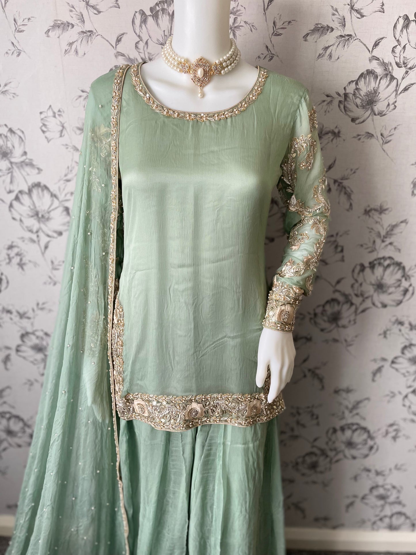Mint Sharara