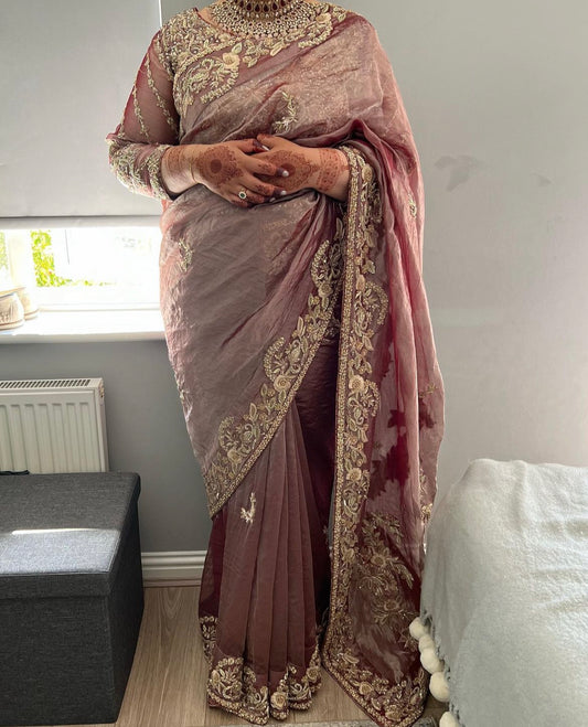 Thamina Saree